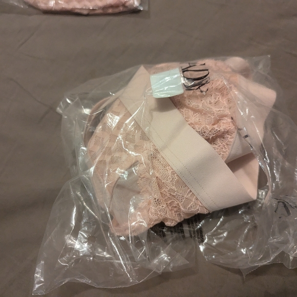 NWT Adore Me Peach Pietra Bra and Panty Set - Picture 7 of 9